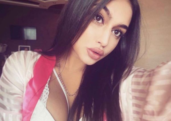 Яна, фото путаны