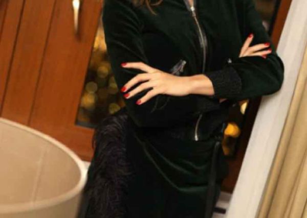 Вызвать проститутку от 6000 руб. в час (Аня, 24 лет)